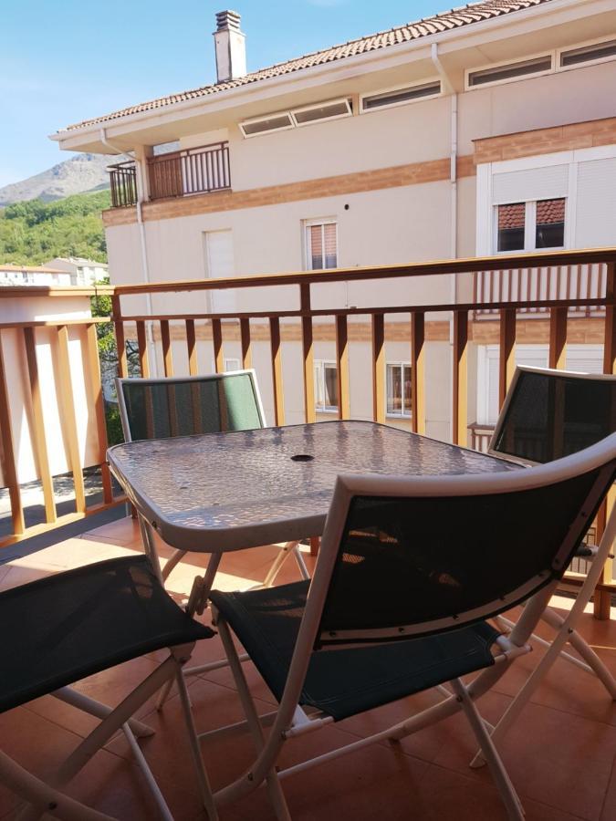 Apartamento Alhondiga Hervas Bagian luar foto