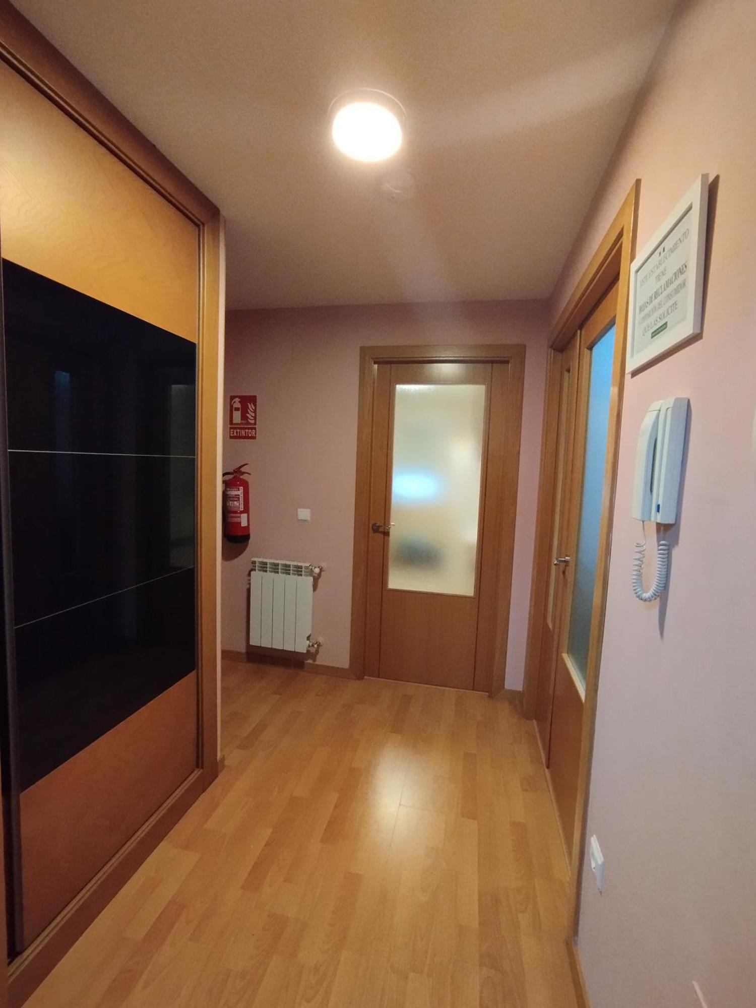 Apartamento Alhondiga Hervas Bagian luar foto