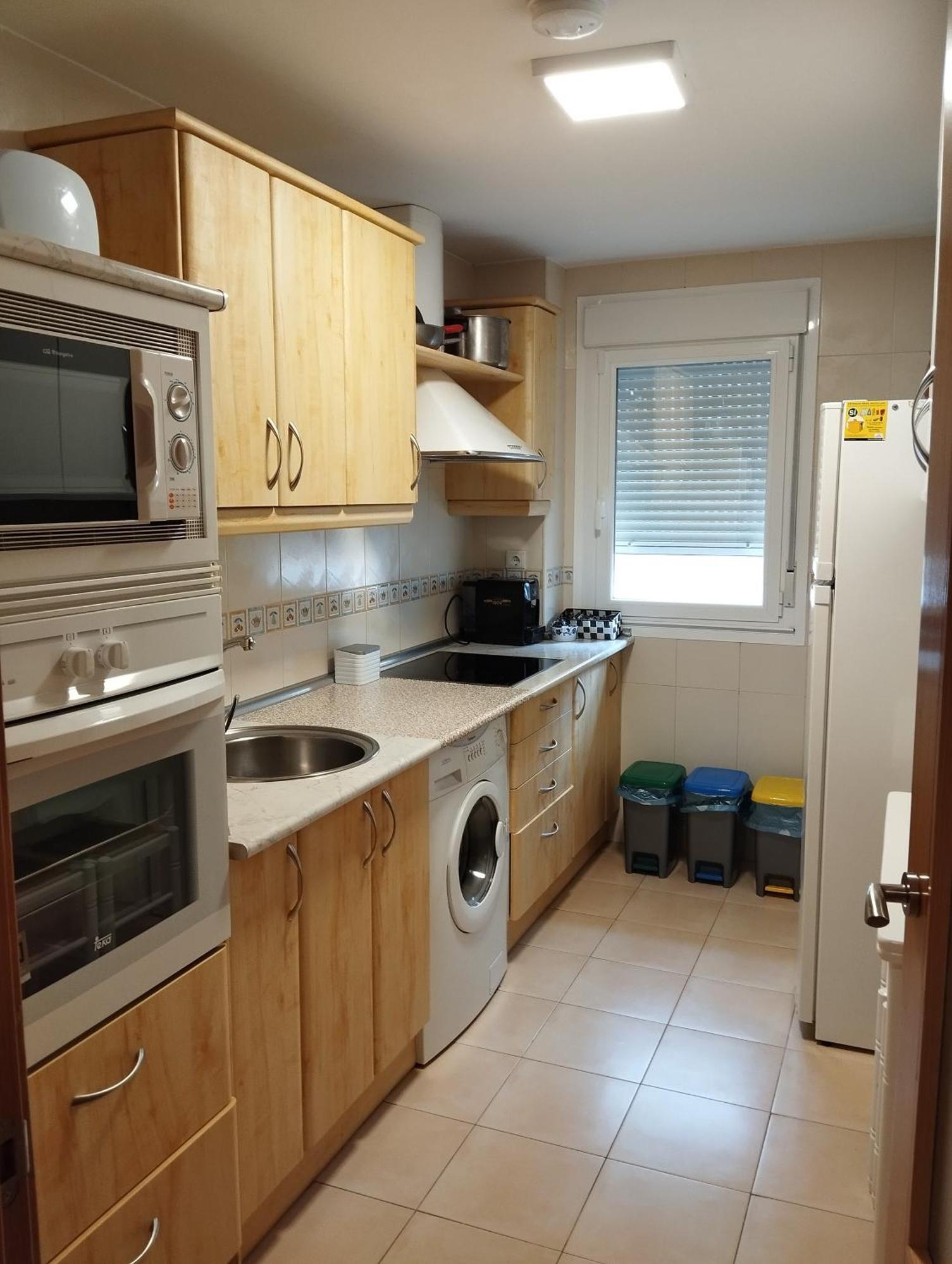 Apartamento Alhondiga Hervas Bagian luar foto