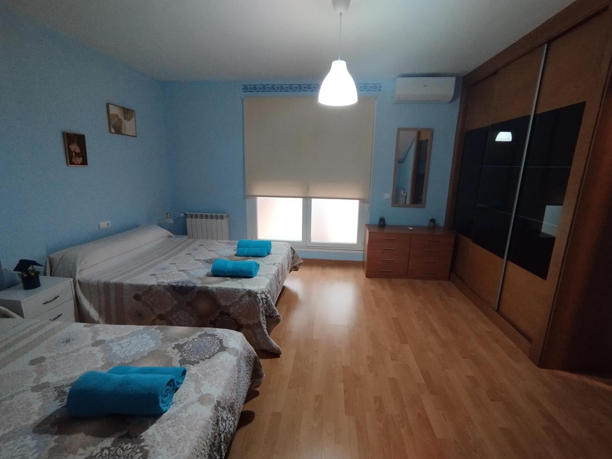 Apartamento Alhondiga Hervas Bagian luar foto