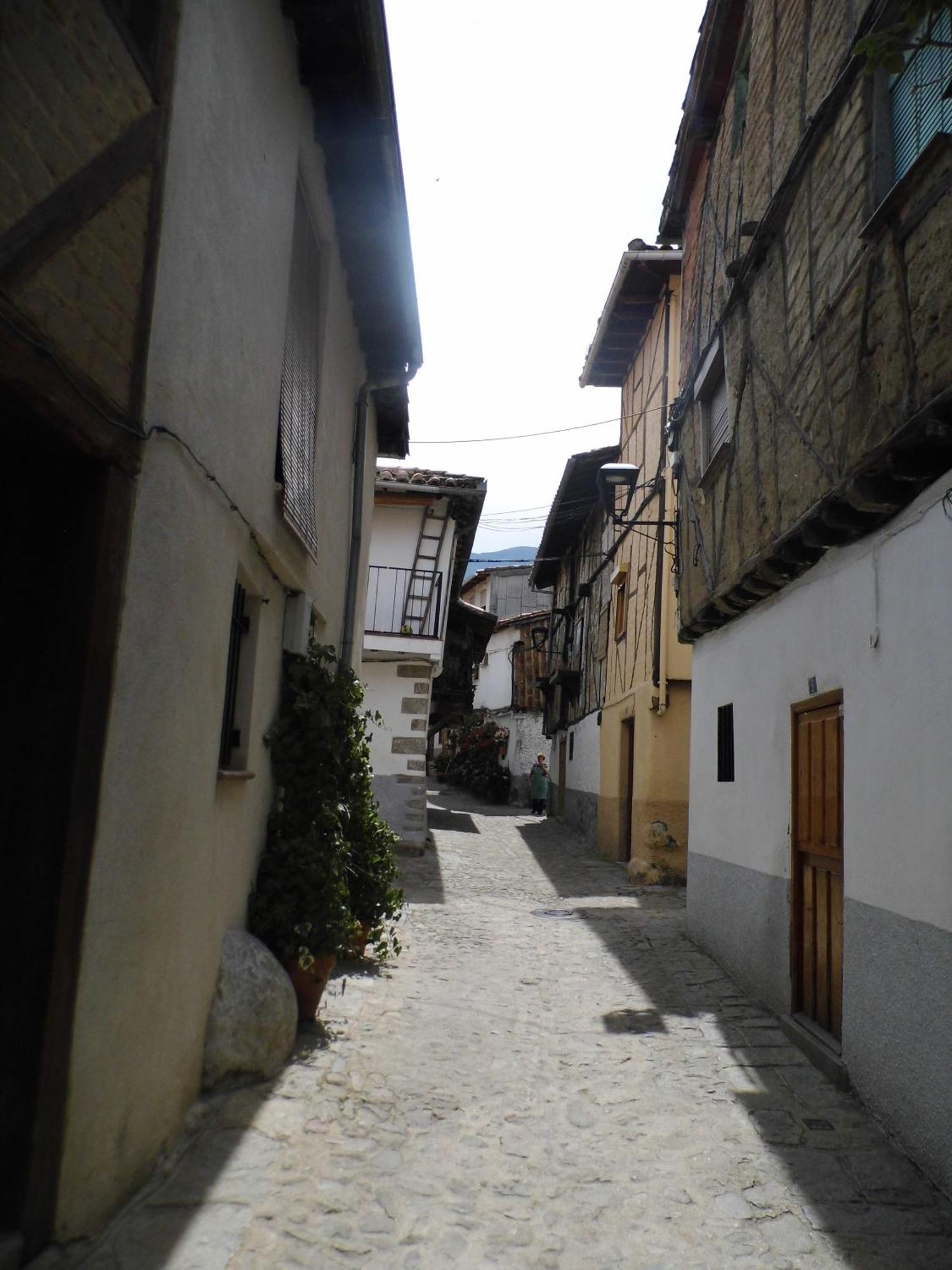 Apartamento Alhondiga Hervas Bagian luar foto